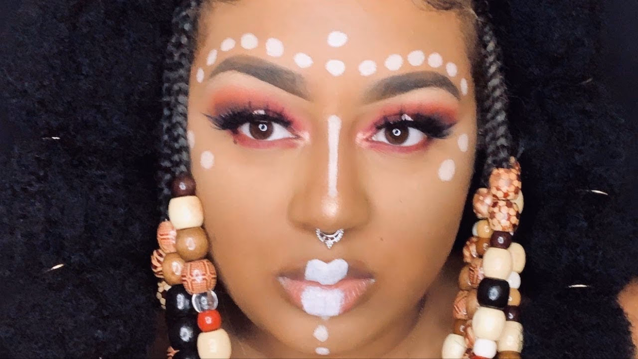 What African tribes wear makeup?