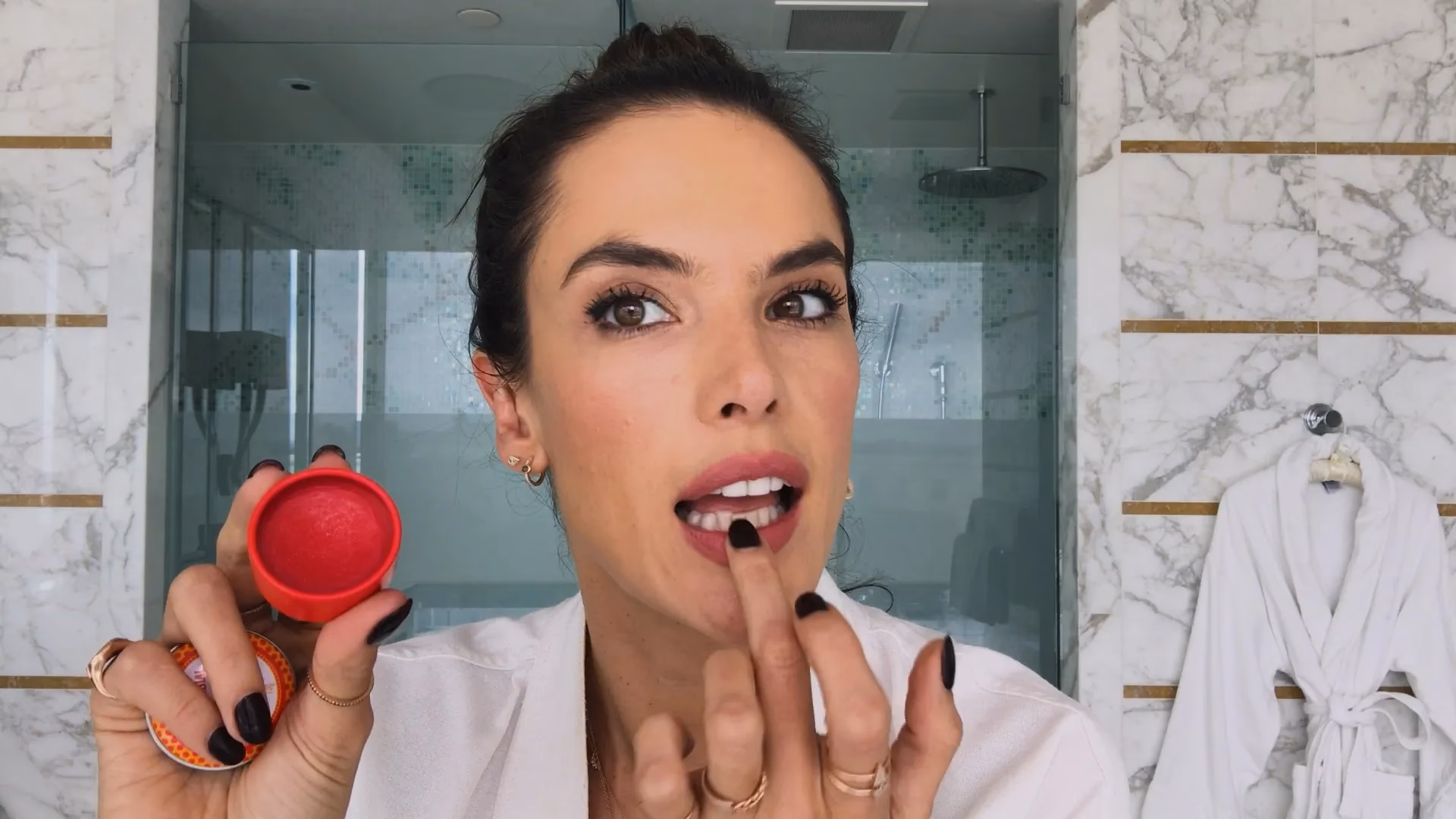 What is the perfume of Alessandra Ambrosio?