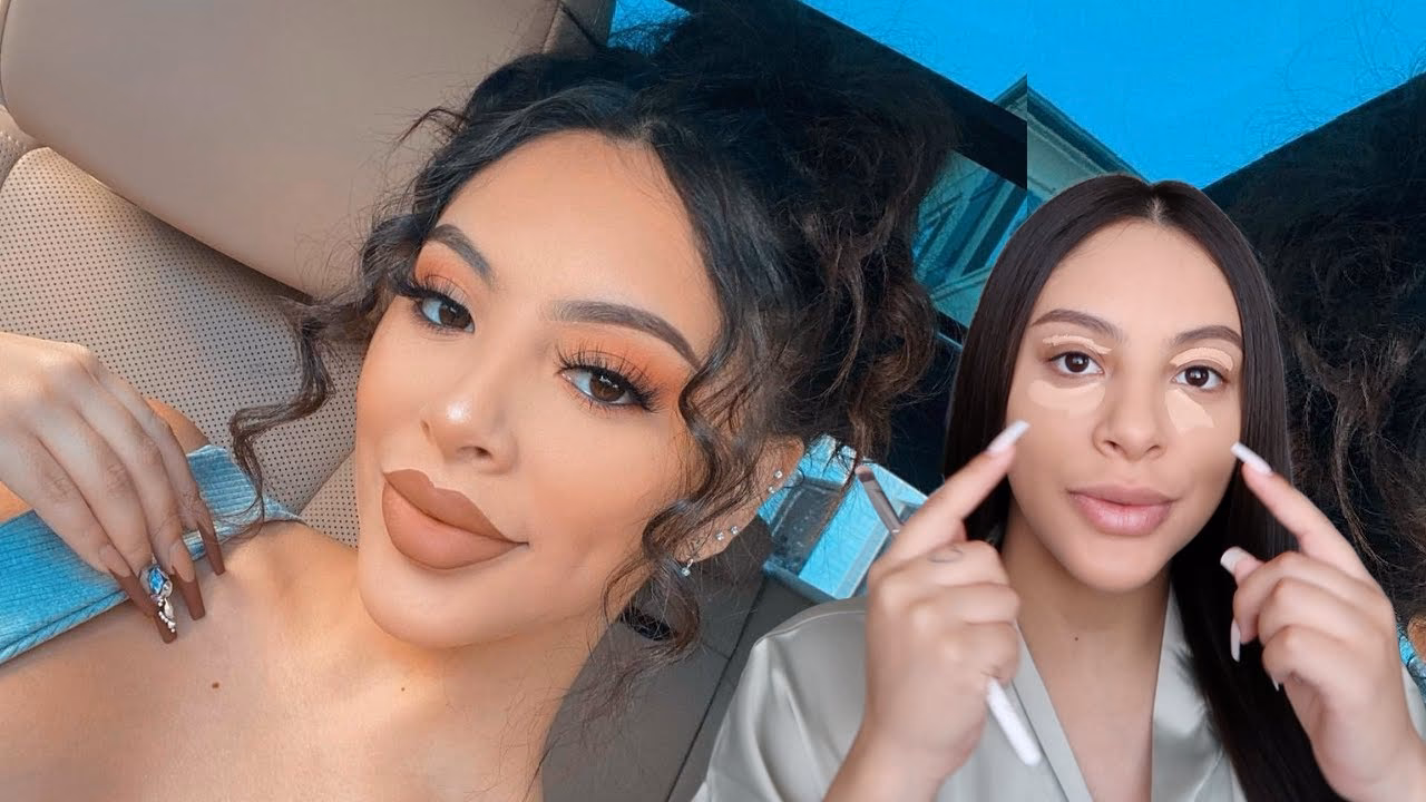 What is a cosmetic palette?