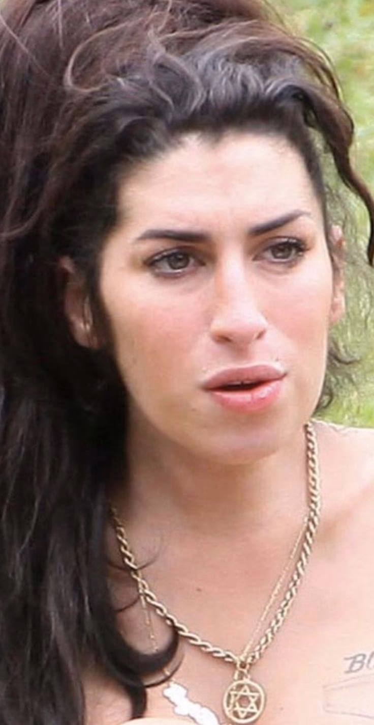 What religion is Amy Winehouse?