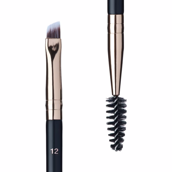 What is the Anastasia Beverly Hills 14 brush?