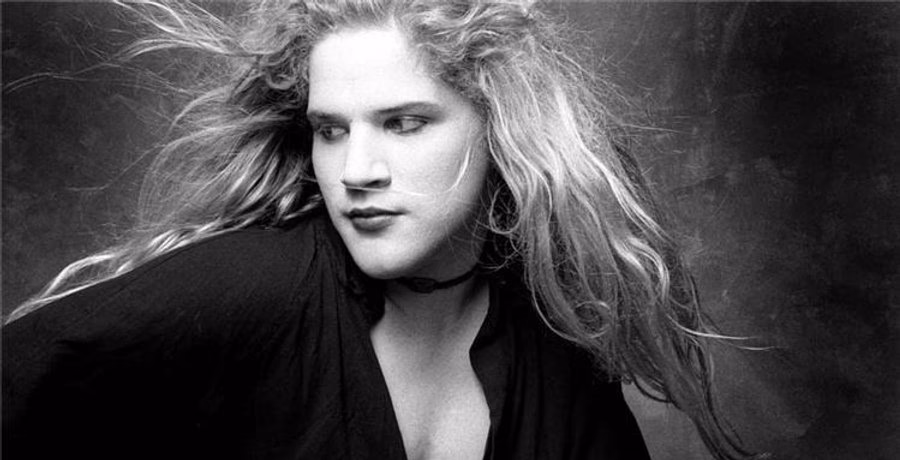 Was Chris Cornell friends with Andrew Wood?