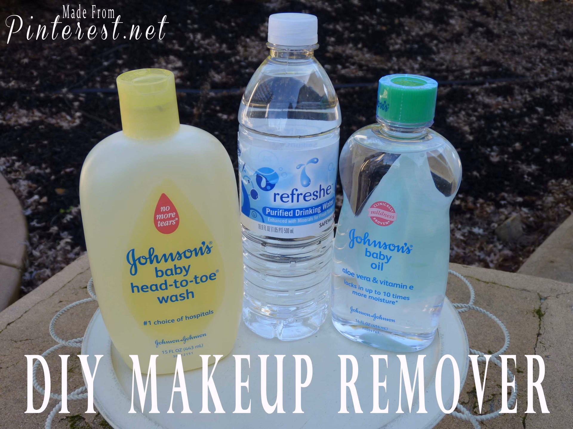 Is it safe to use baby oil to remove makeup?
