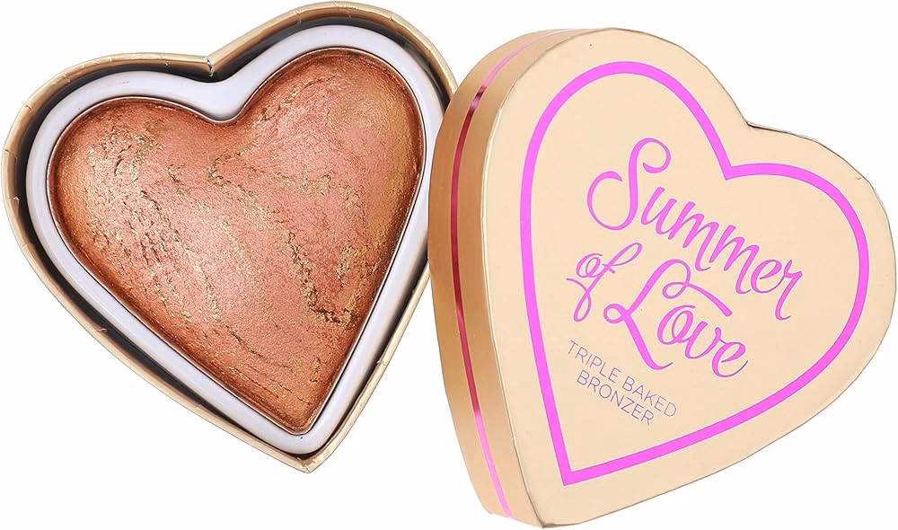 What's the difference between baked blush and powder blush?