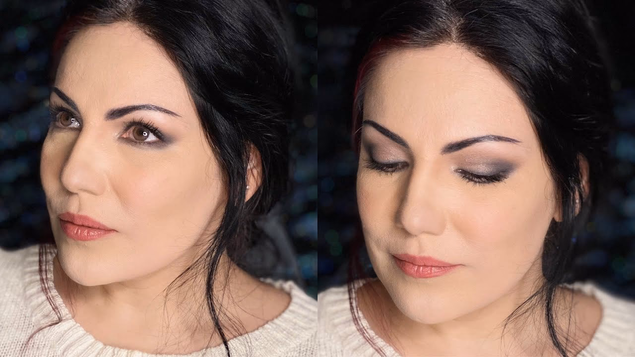 How much did Bella's wedding dress cost?