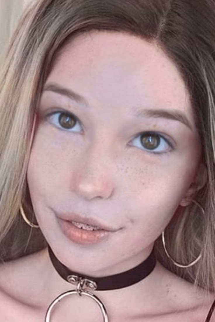 Why was Belle Delphine removed?