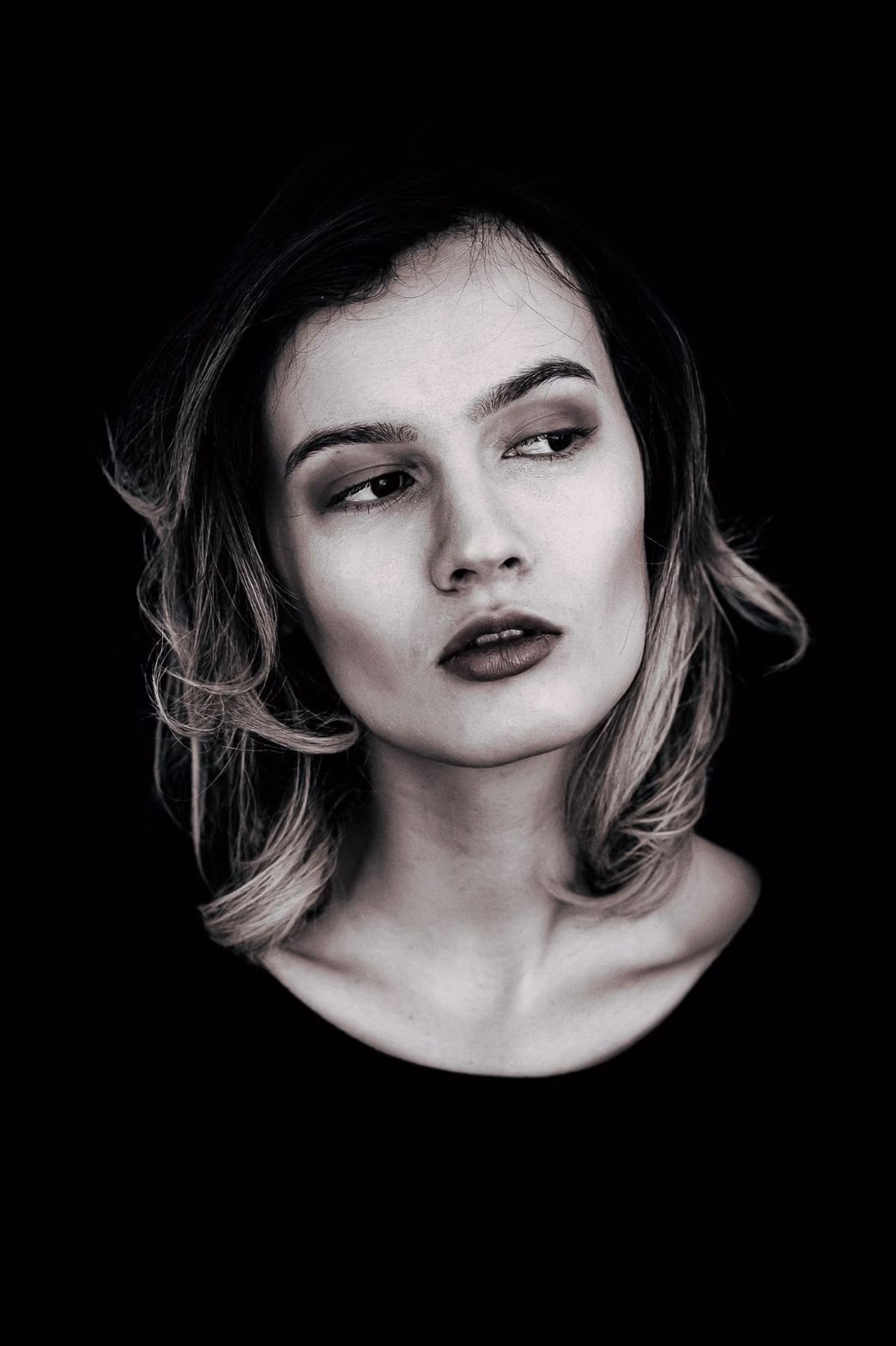 What is the rule of black and white photography?