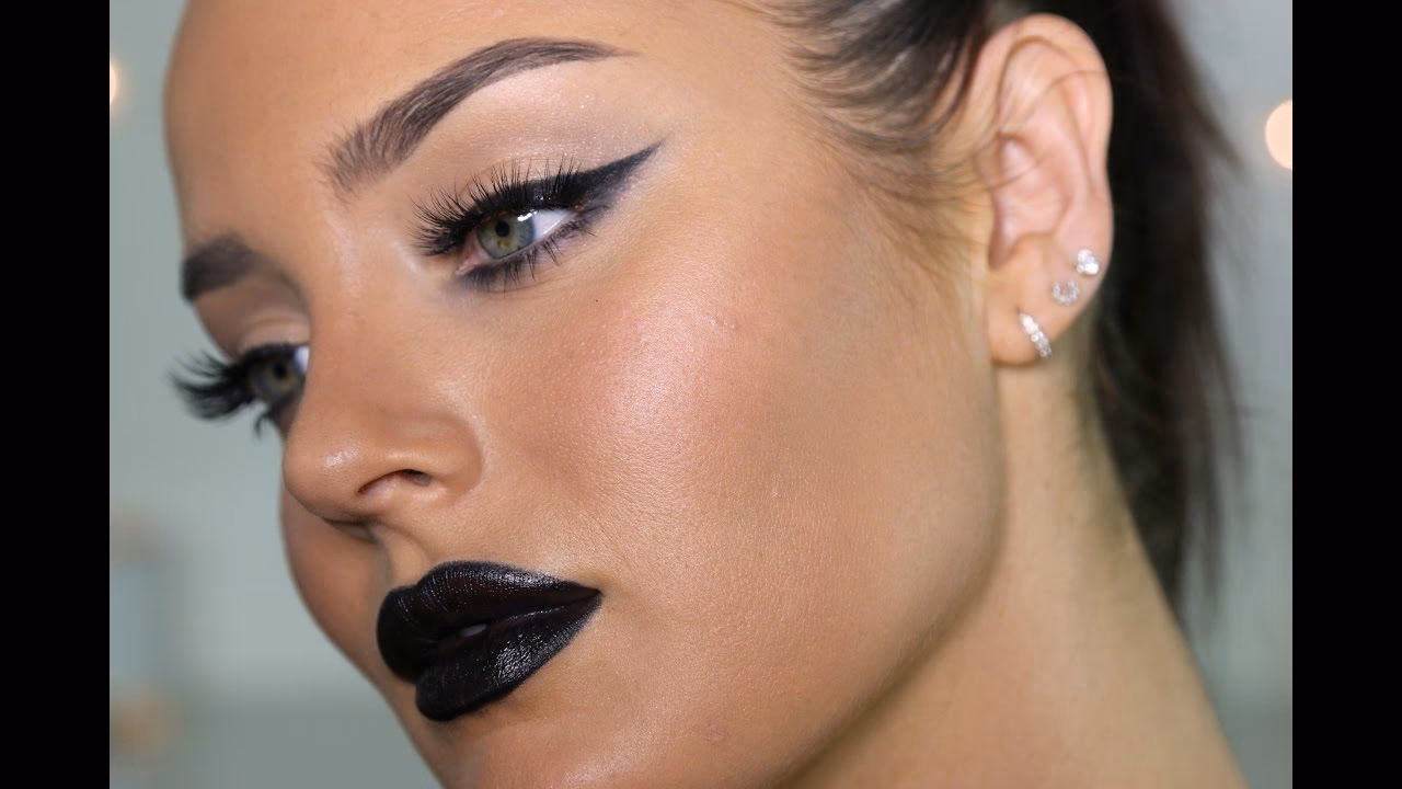 Why is black honey lipstick so popular?