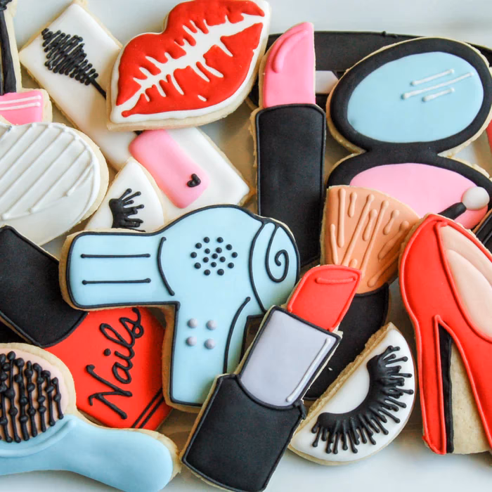 Which makeup method involves scooping cookie dough onto prepared baking sheets?