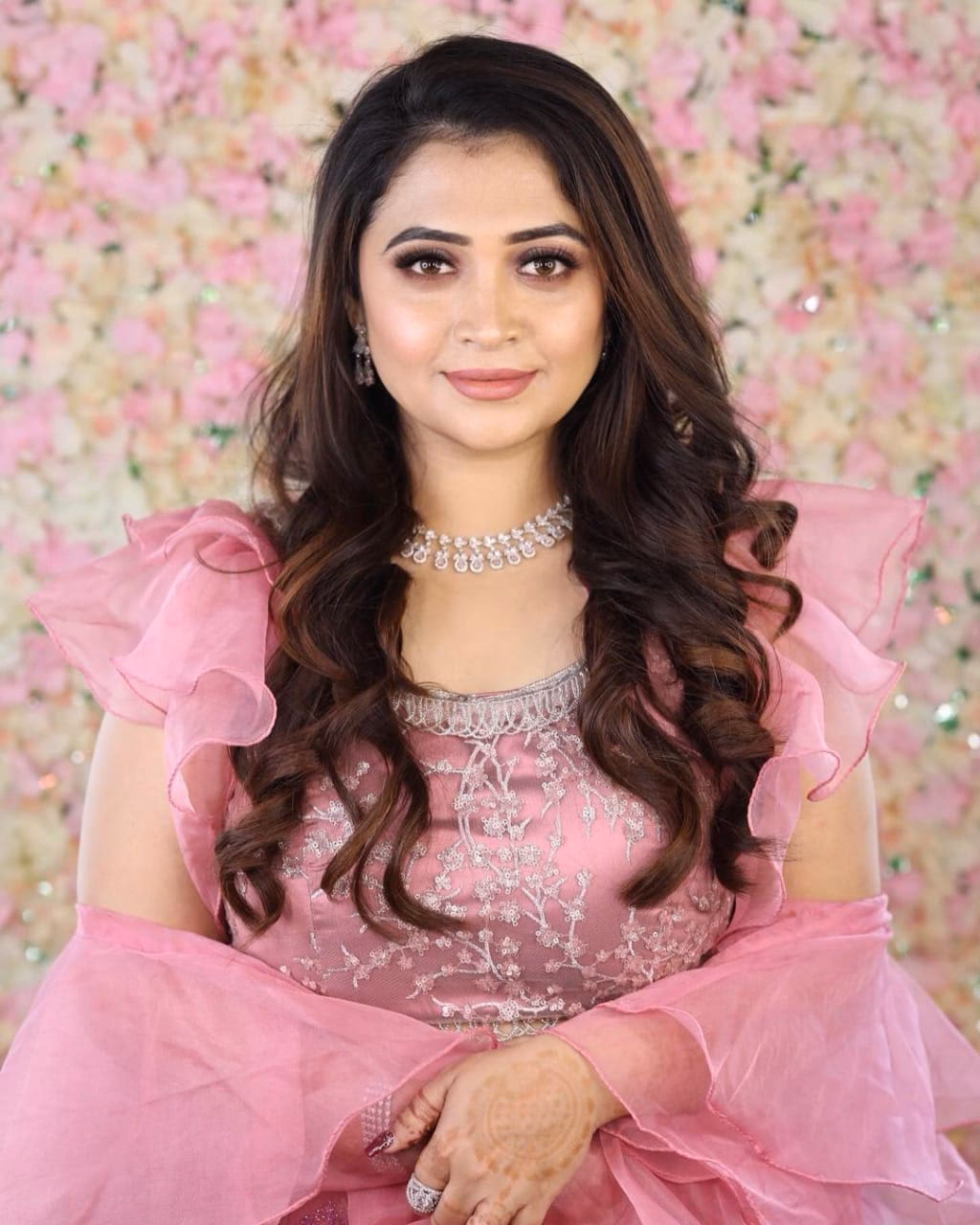 How much does bridal makeup cost in Pune?