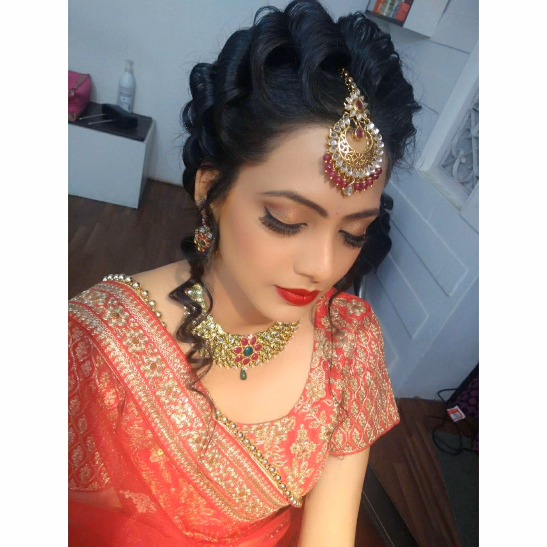 What is the purpose of bridal makeup?