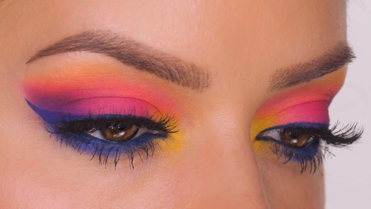 What is bright makeup?