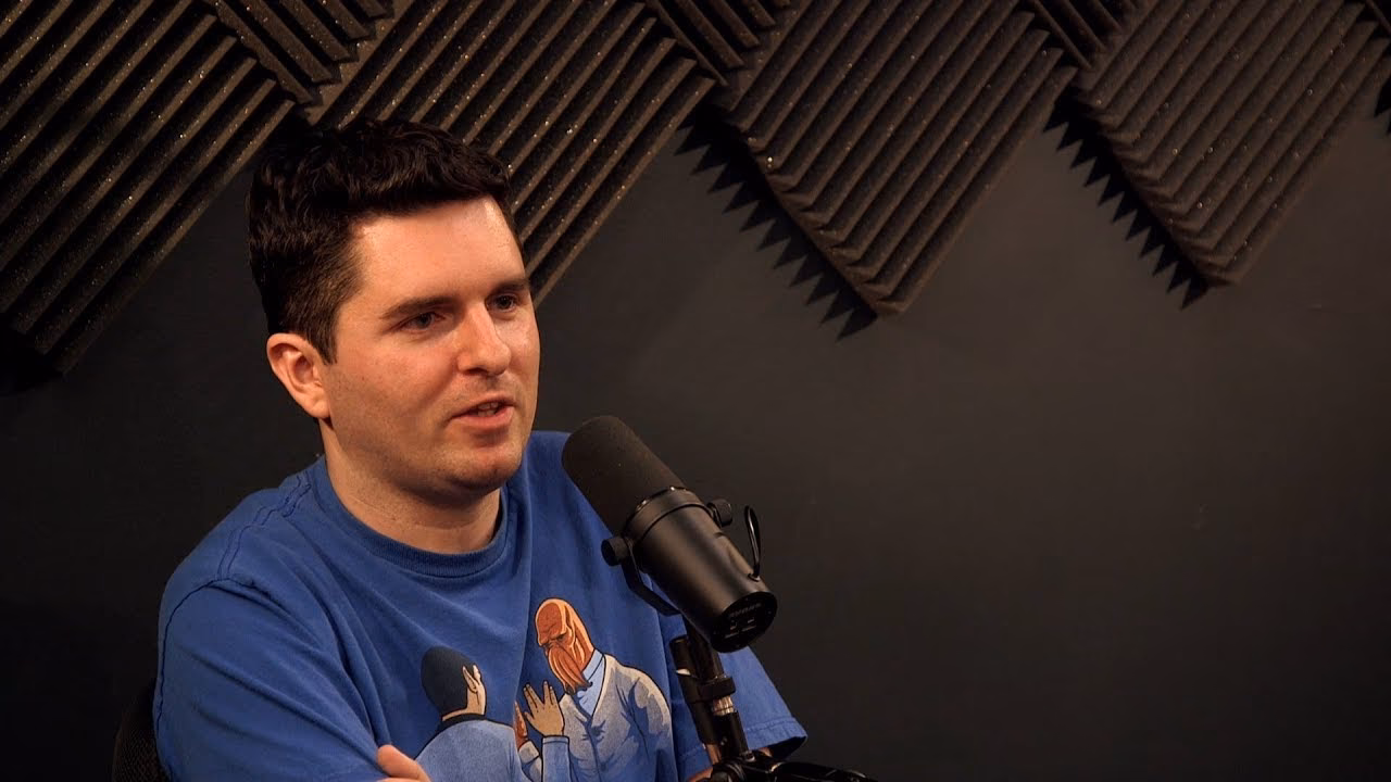 Who is Holly Captain Disillusion?