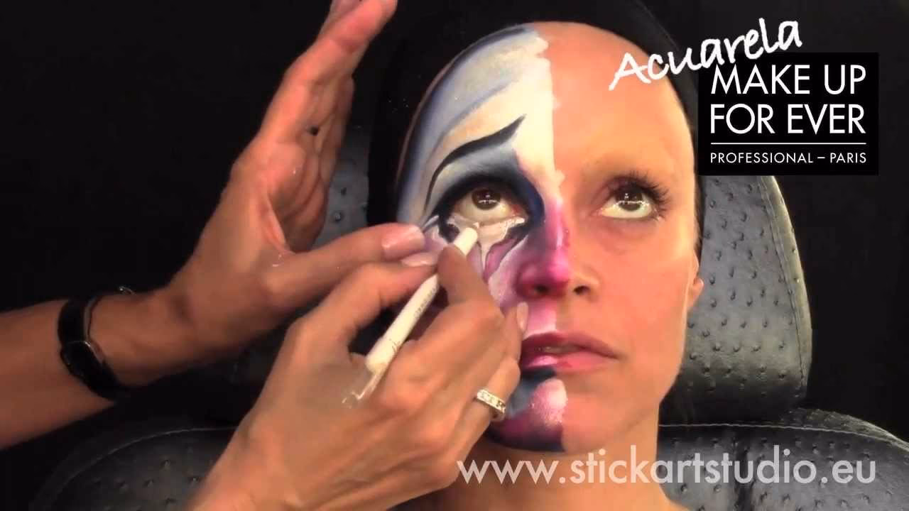 ¿Por qué mi maquillaje luce opaco?