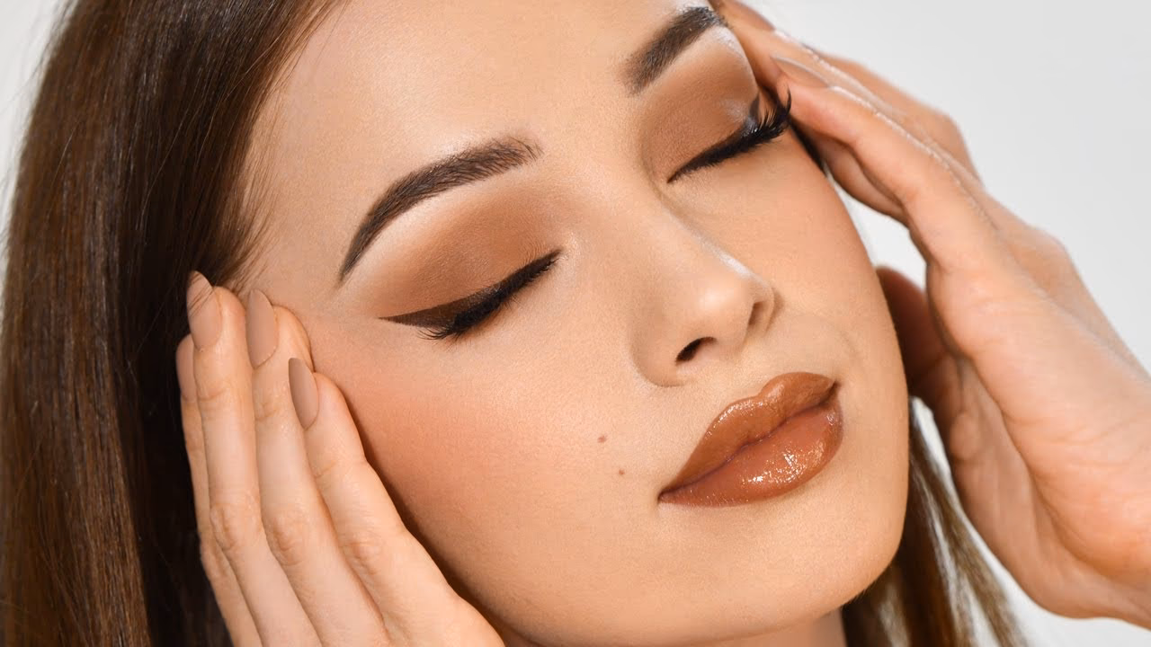 What is the ingredient caramel in cosmetics?