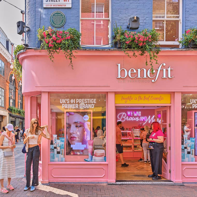 Does Carnaby Street still exist?