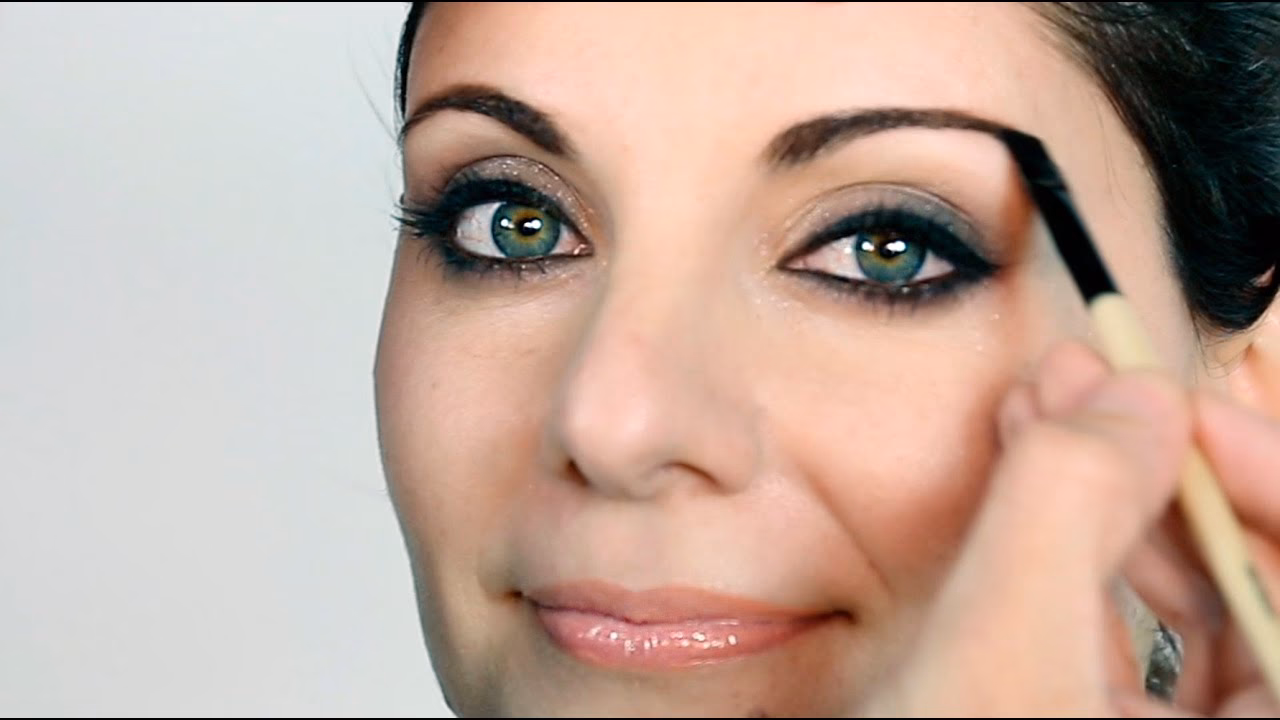 ¿Qué color de cabello te hace ver los ojos más claros?