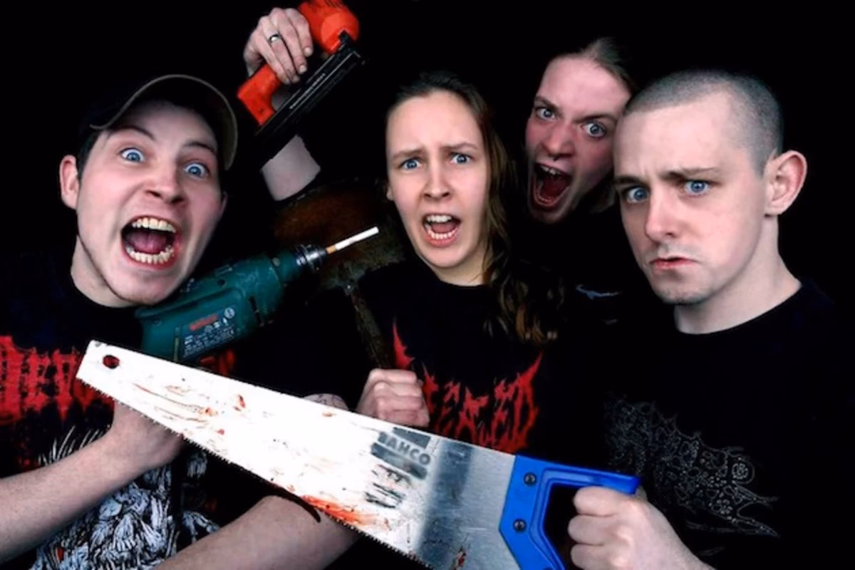 Why did Som leave cerebral bore?