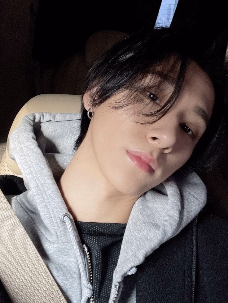 How to be drop dead gorgeous without makeup?