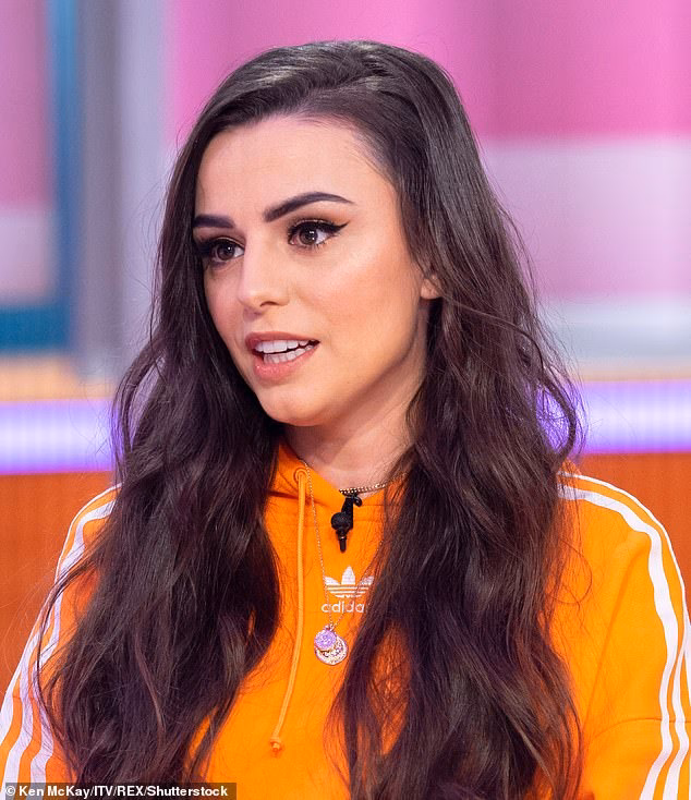 Does Cher Lloyd look like Cheryl Cole?