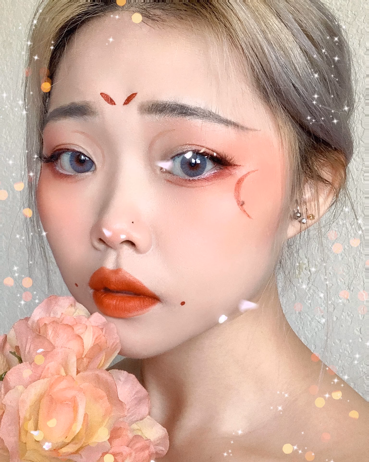 What is traditional Chinese makeup?