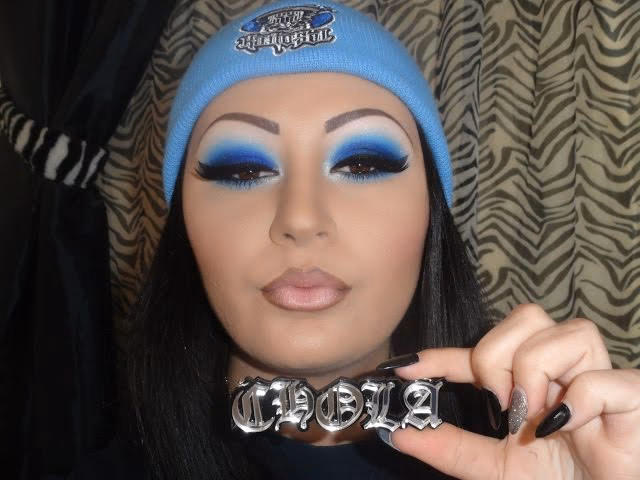 What cakey makeup looks like?