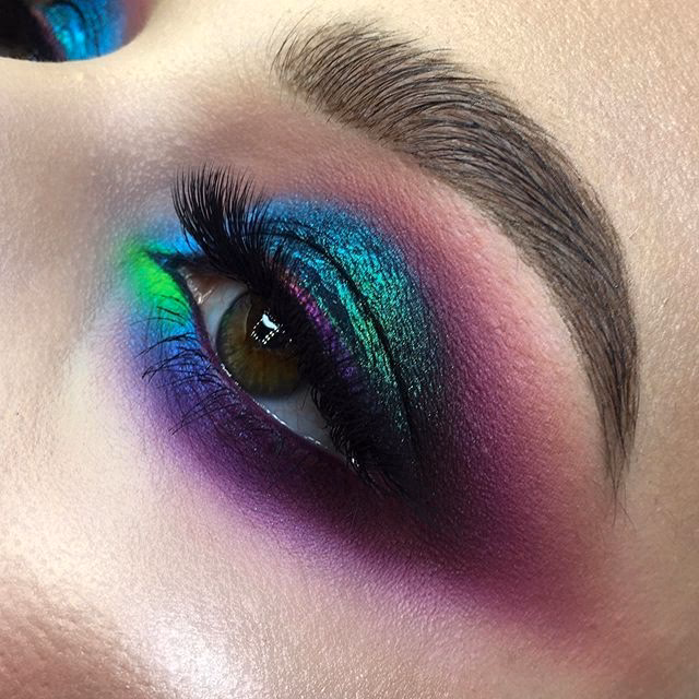 What is a monochromatic makeup look?