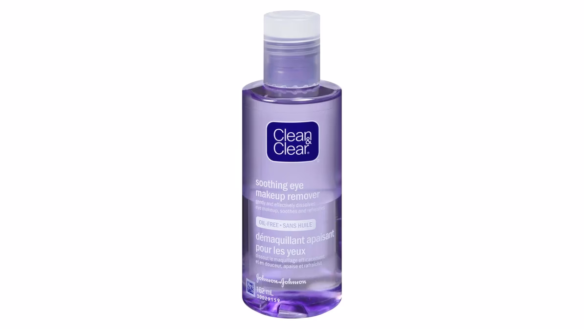Does clean and clear clog pores?