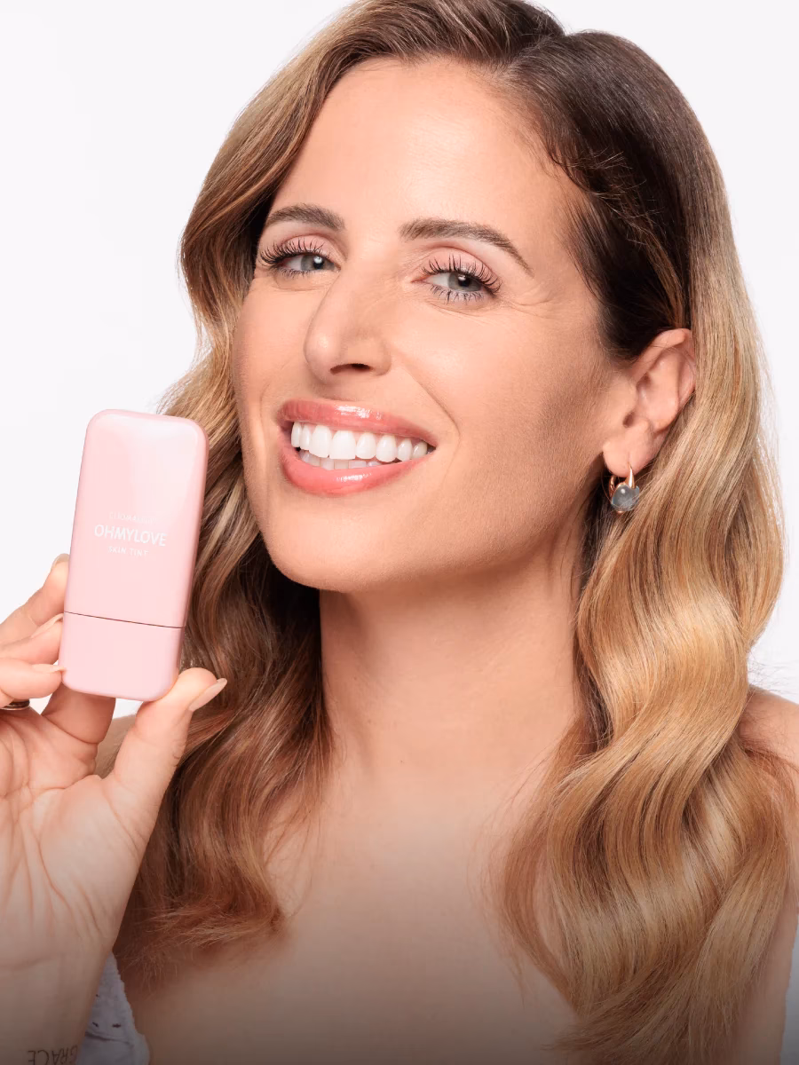 Who is the founder of Clio Makeup?