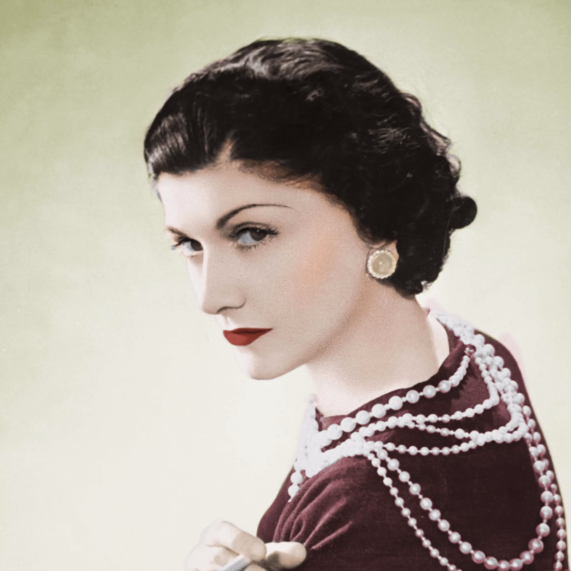 What did Coco Chanel make in the 1920s?