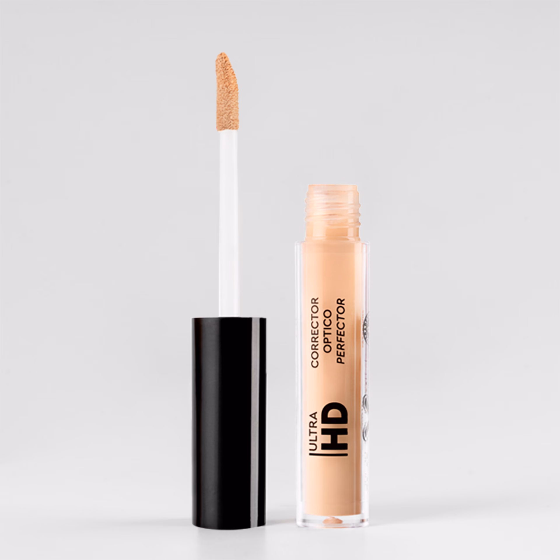 ¿Qué utilizan los maquilladores para cubrir las ojeras?