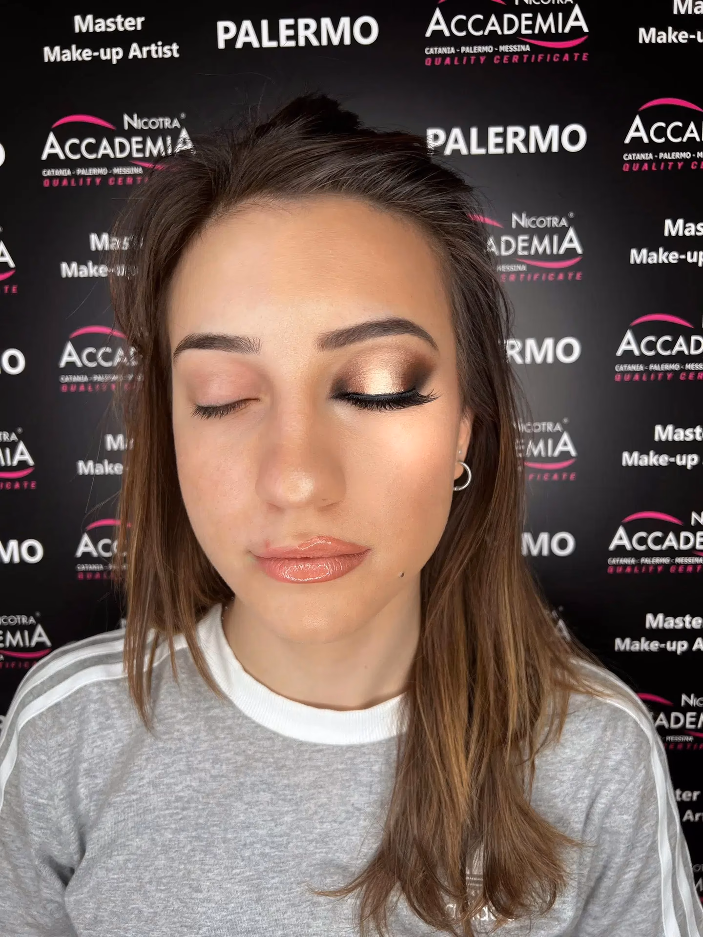 Who is Selena's makeup artist?