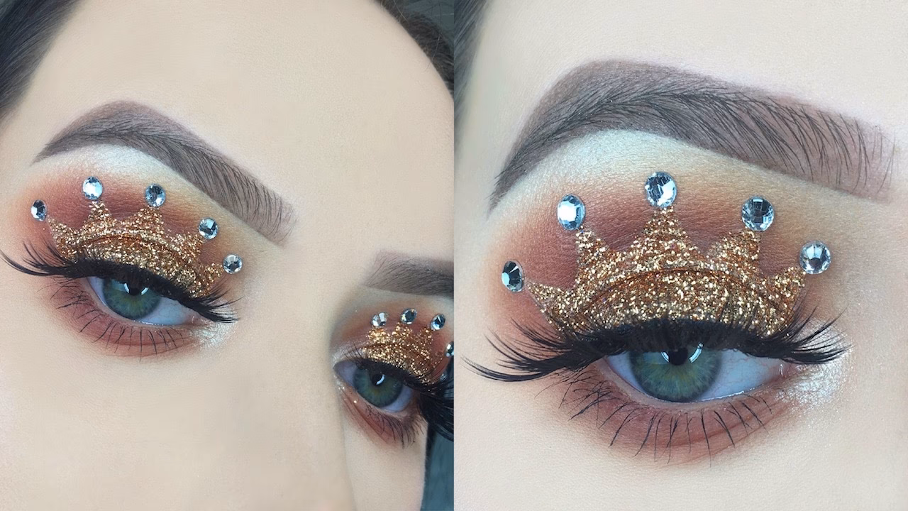 What makeup did they use in the crown?