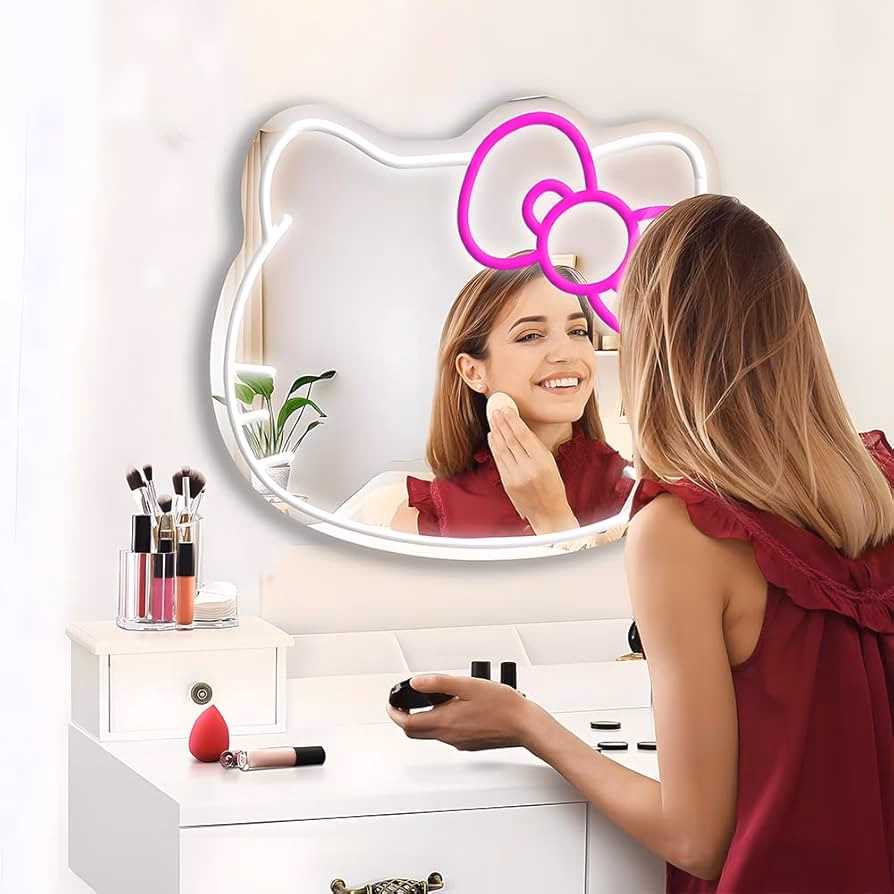 Which mirror can be used as a makeup mirror?