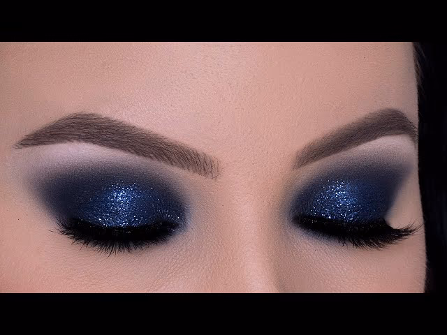 What color makes dark blue eyes pop?