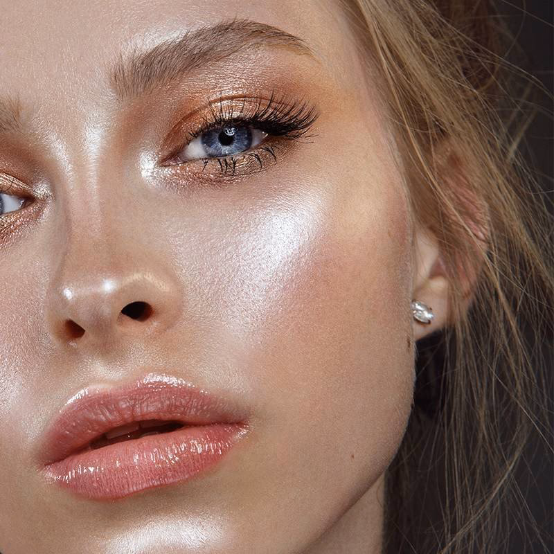 What makes your makeup dewy?
