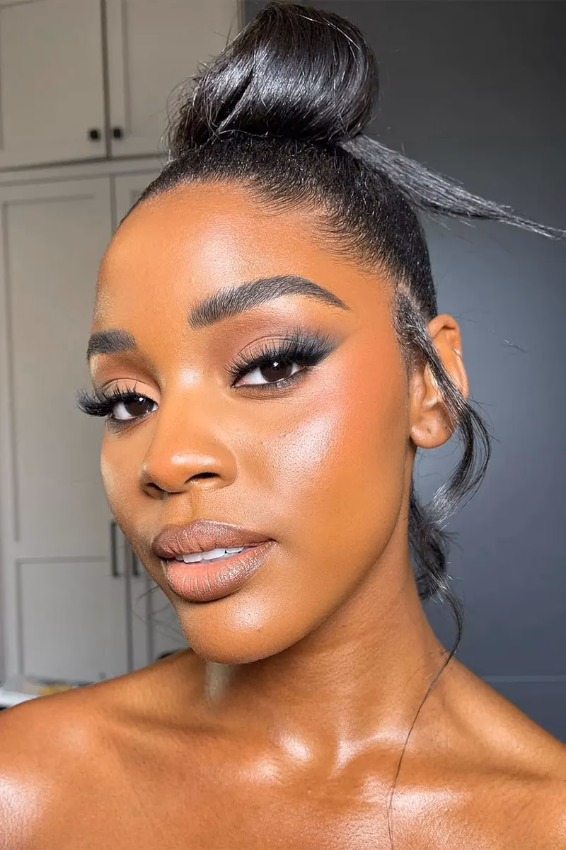 How to make a foundation look dewy?