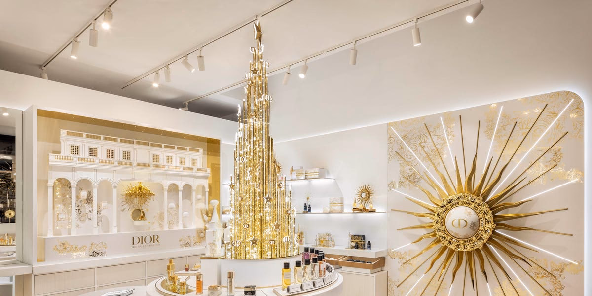 How many Dior boutiques are there in the US?