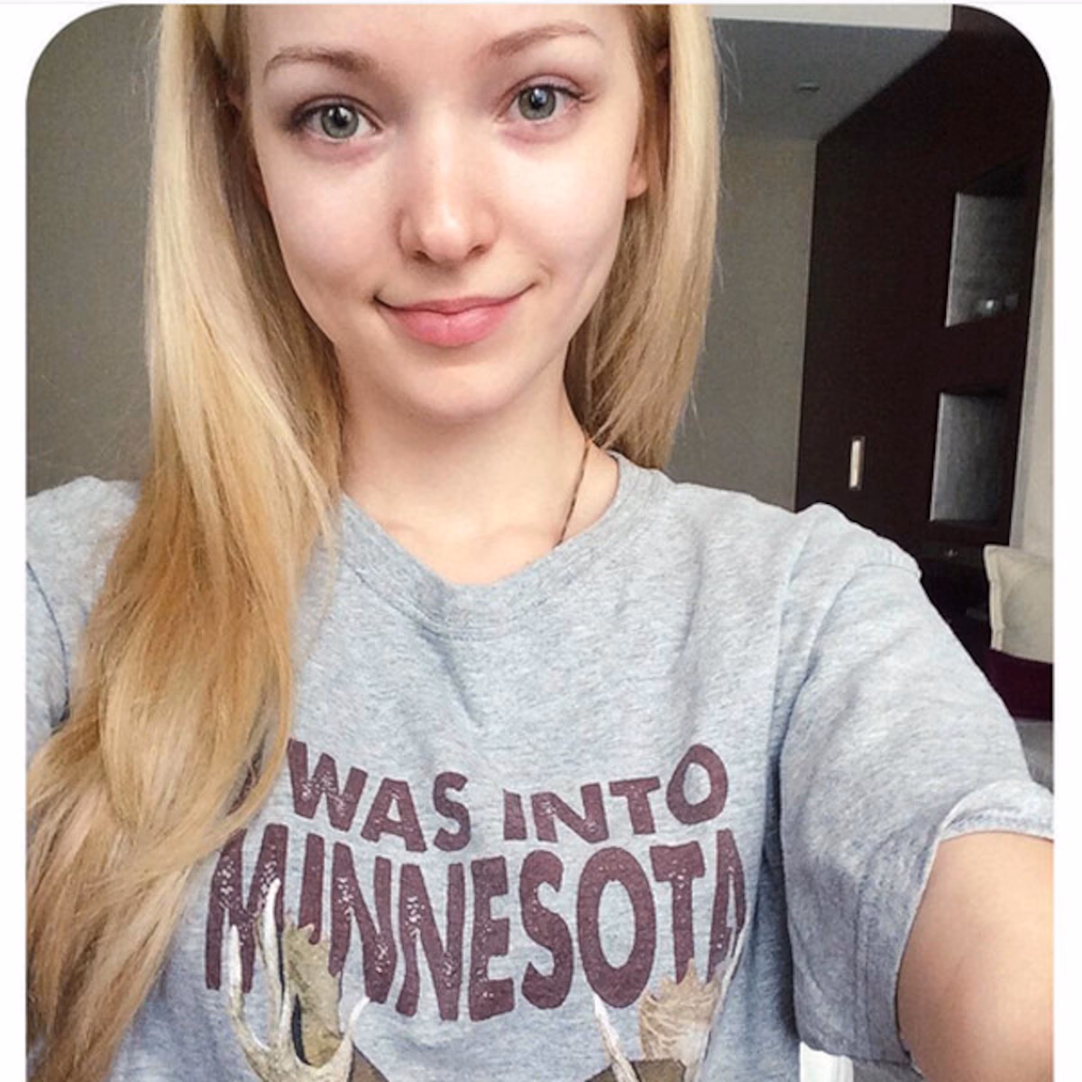 What size are Dove Cameron's breasts?