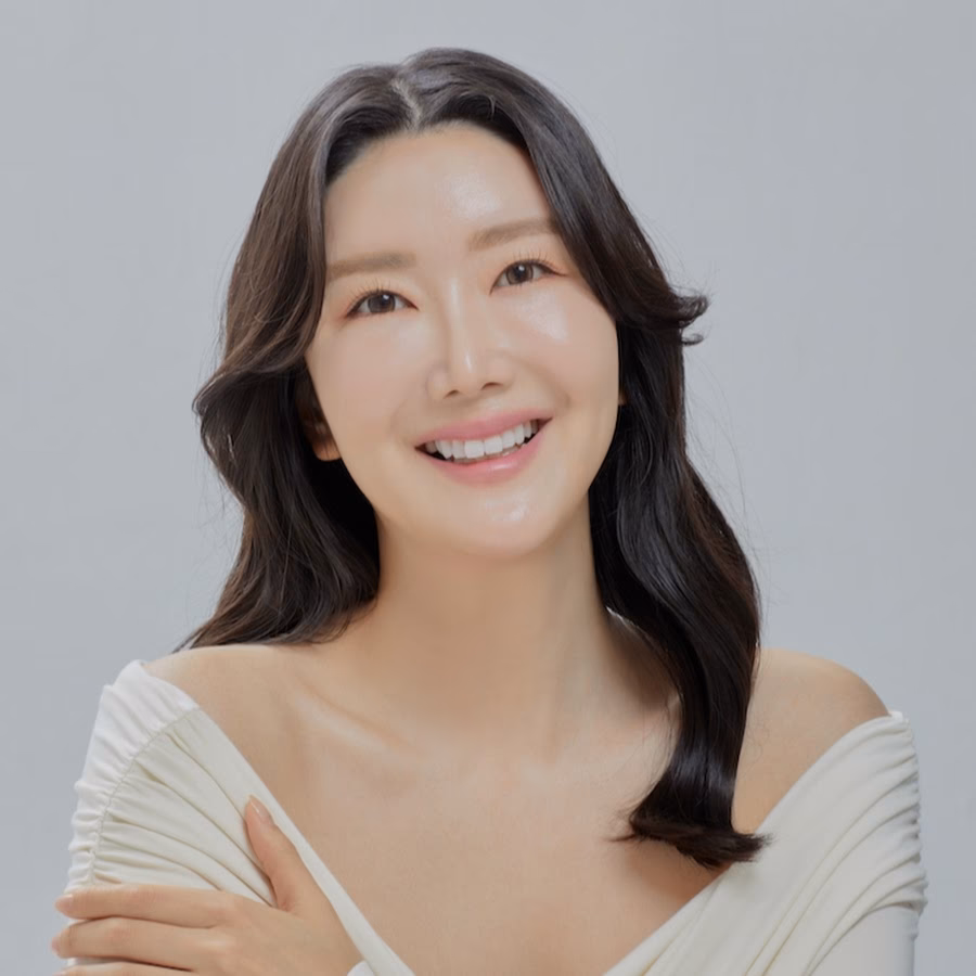 Who is the best Korean makeup artist?