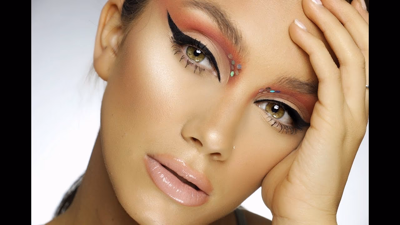 ¿Fashion Fair Makeup es de propiedad negra?