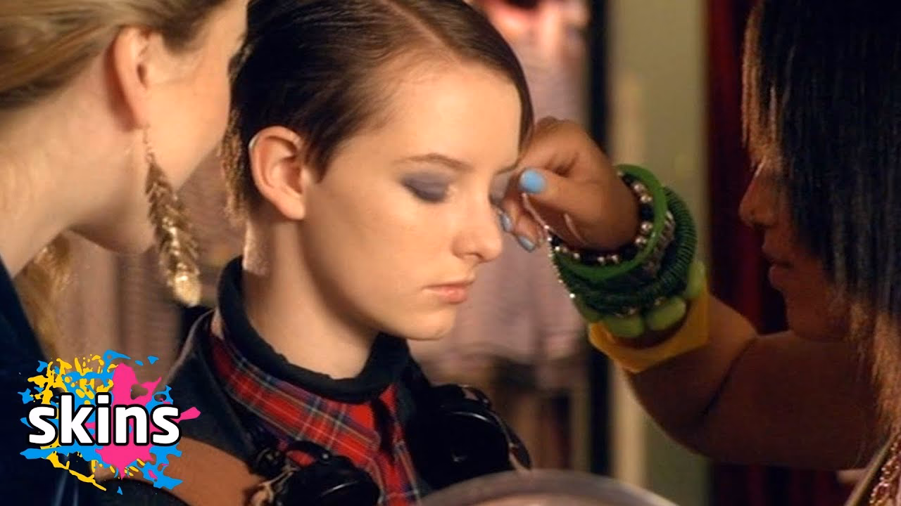 What happened to Frankie's mum Skins?