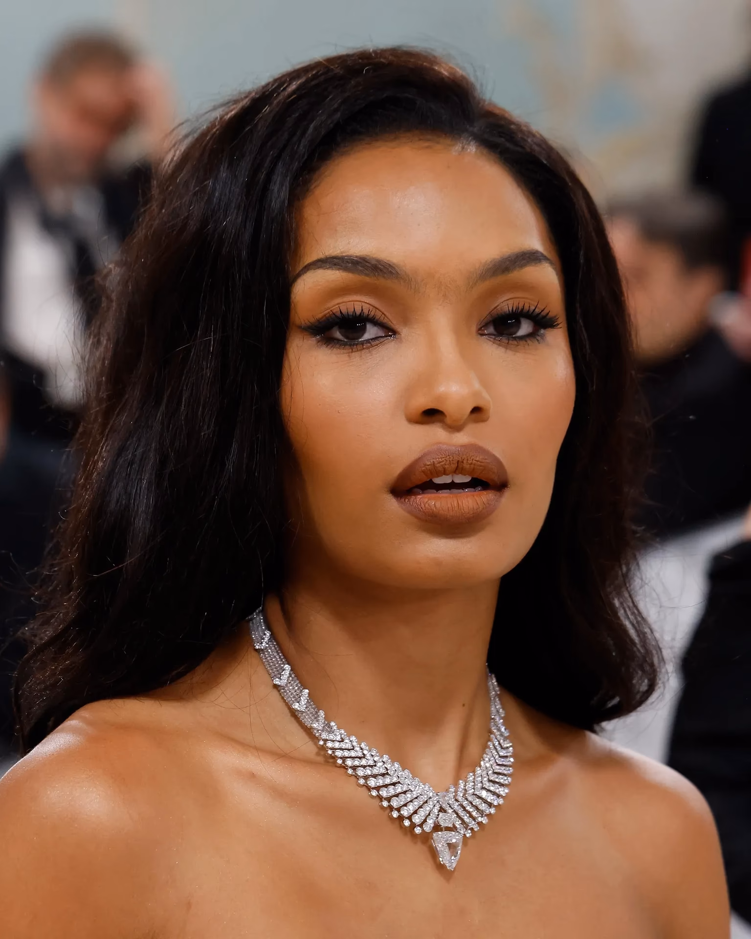 What is graduation makeup?