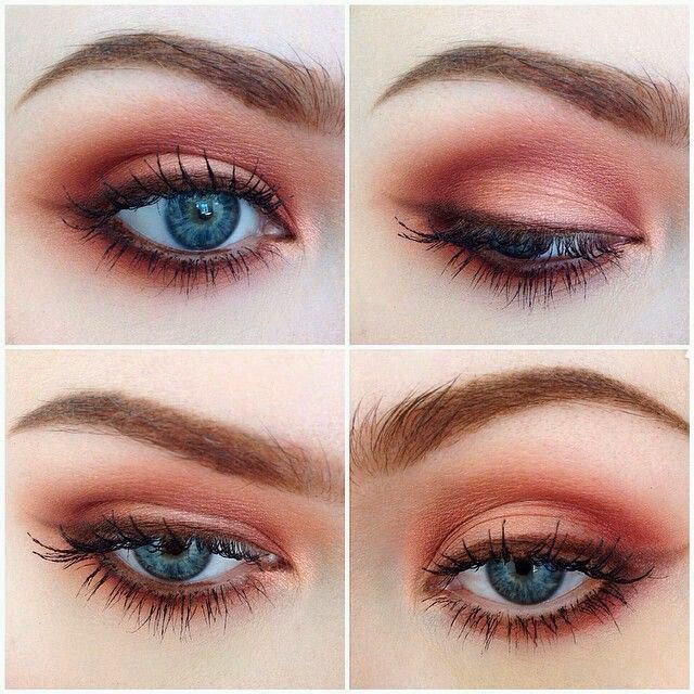 Is black lipstick grunge?