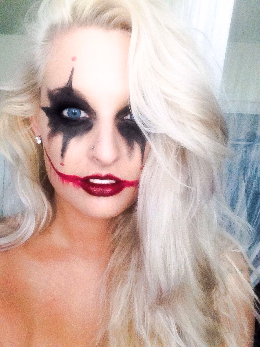 Does Harley Quinn have bleached skin?