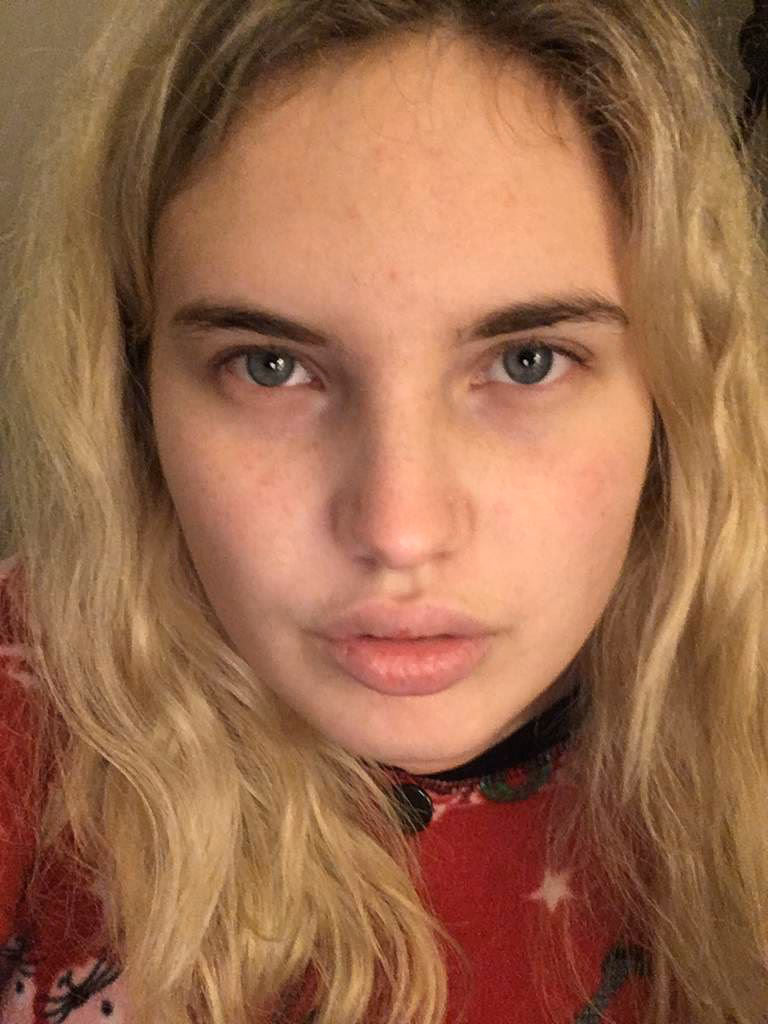 Is Harley Quinn naturally white?