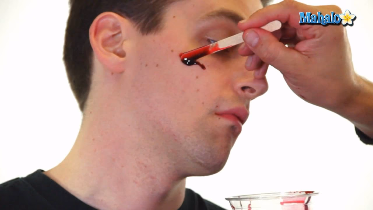 What colors are used to make fake blood?