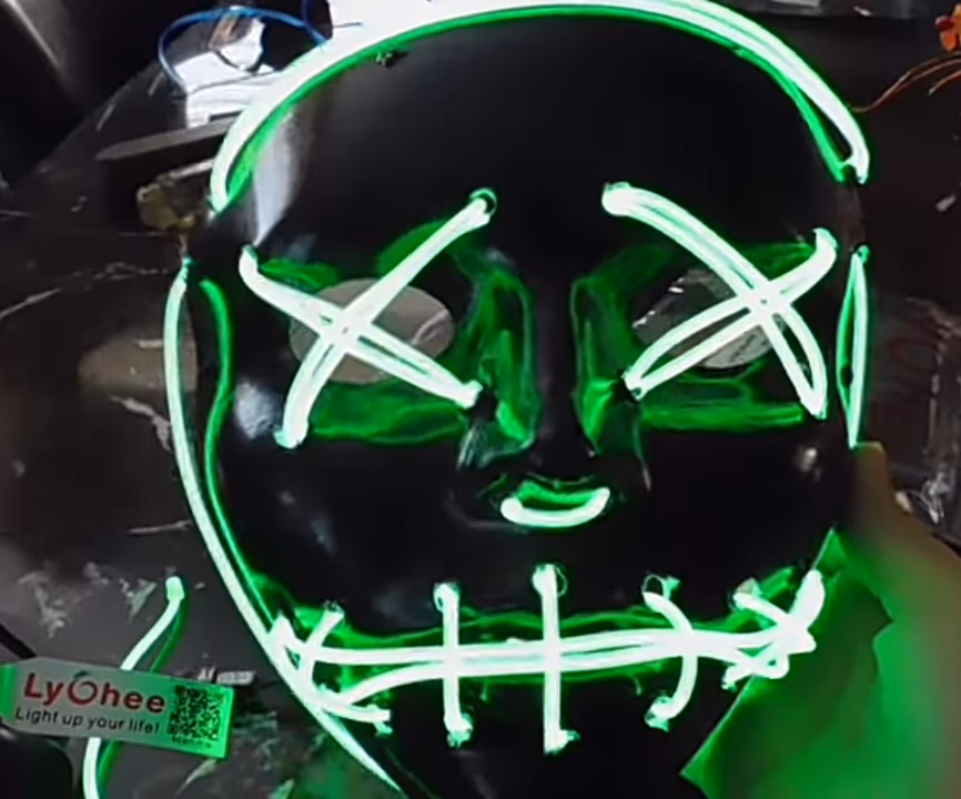 How to make a glow face mask at home?