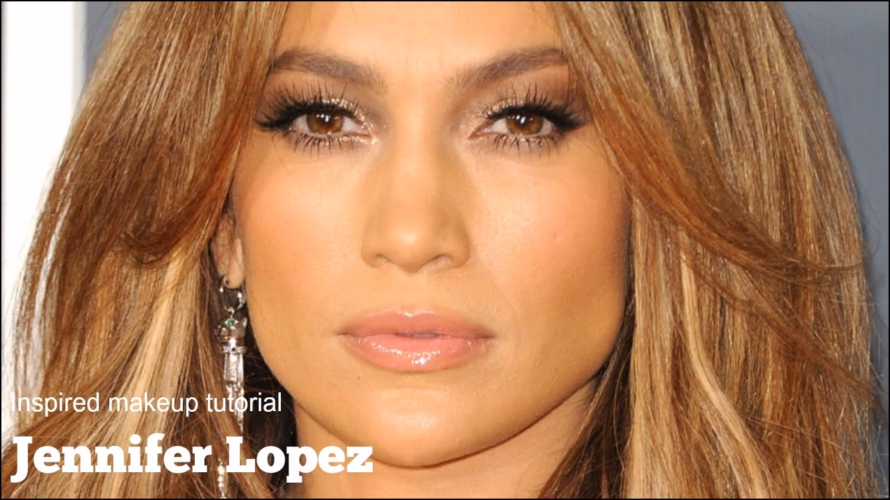 How many hours a night does JLo sleep?