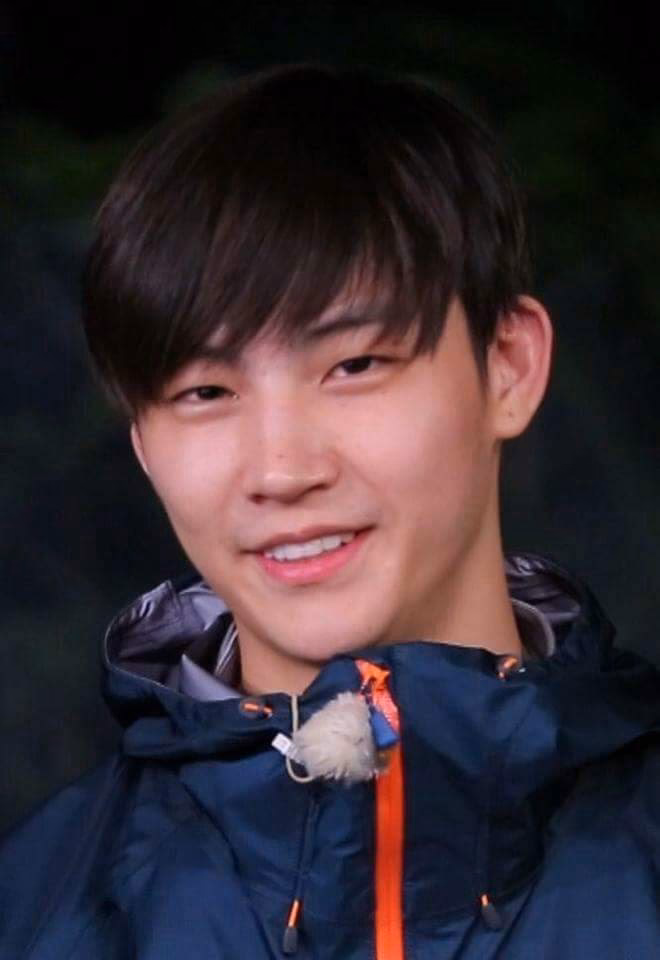 How to cover a spot without makeup?